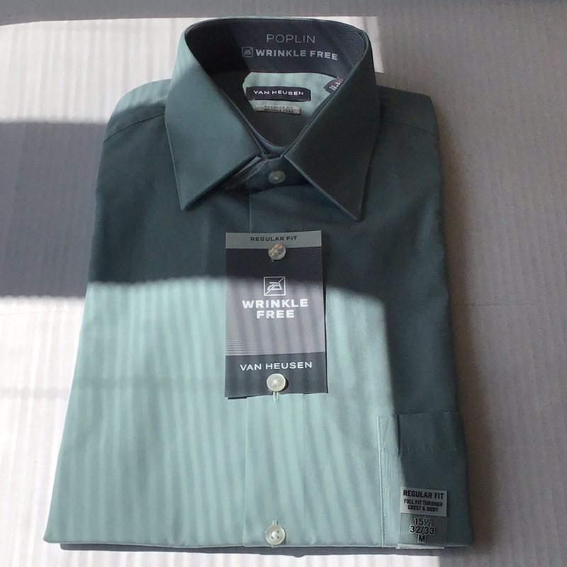Brand New Van Heusen Men&acirc;s Dress Shirt